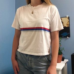 BRANDY MELVILLE GRAPHIC TEE